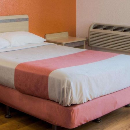 Motel 6-Niantic, Ct - New London Εξωτερικό φωτογραφία