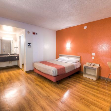 Motel 6-Niantic, Ct - New London Εξωτερικό φωτογραφία