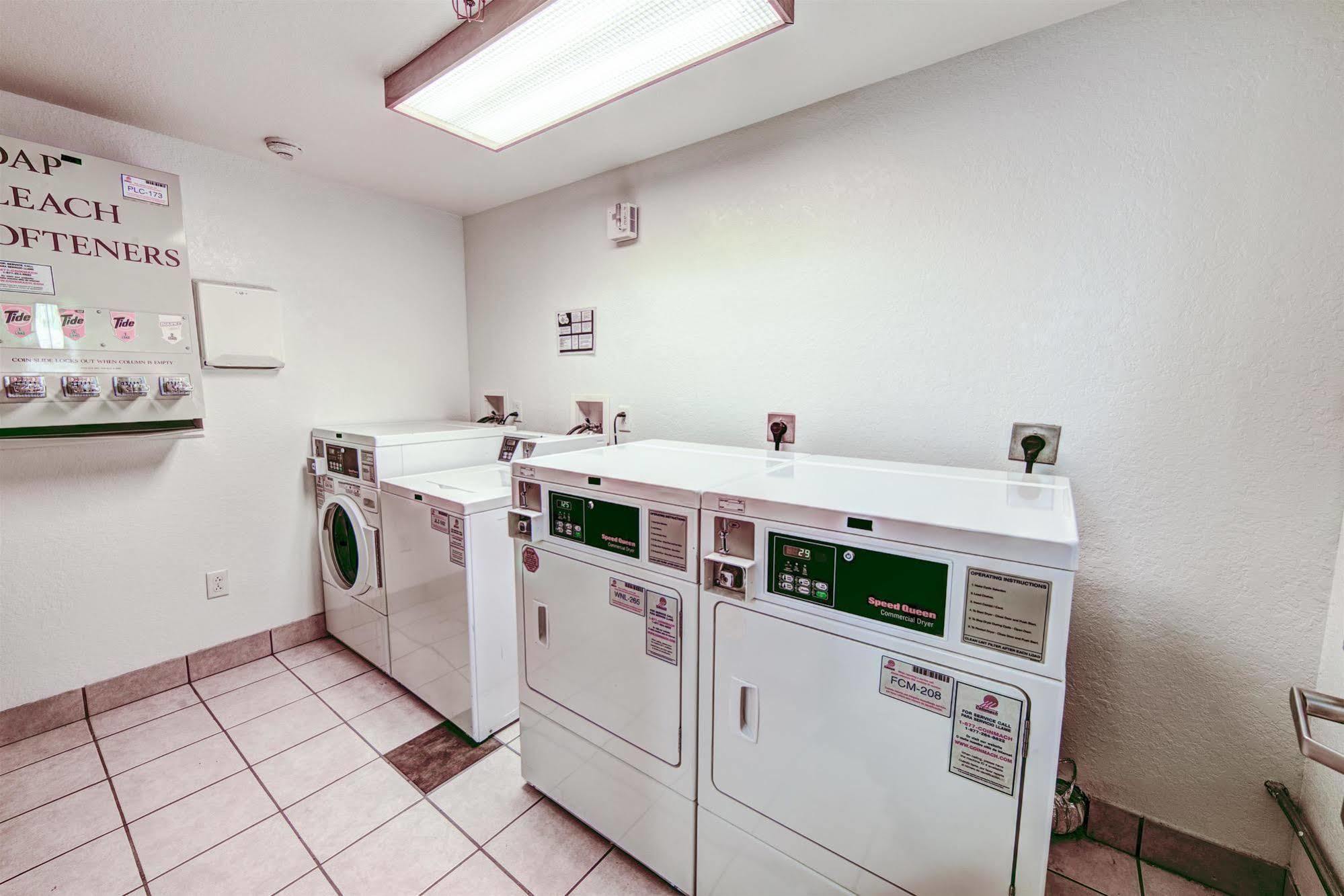 Motel 6-Niantic, Ct - New London Εξωτερικό φωτογραφία