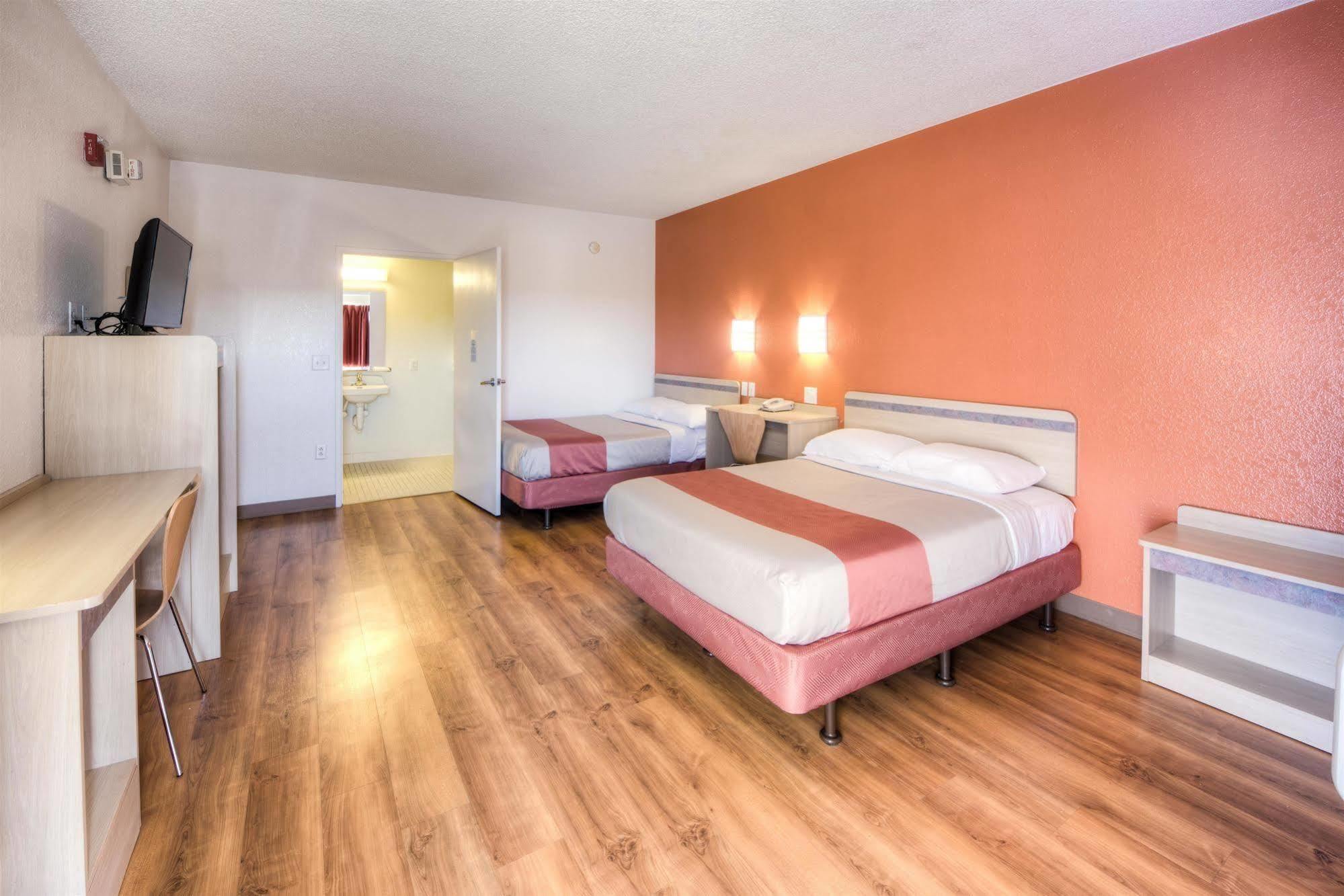 Motel 6-Niantic, Ct - New London Εξωτερικό φωτογραφία