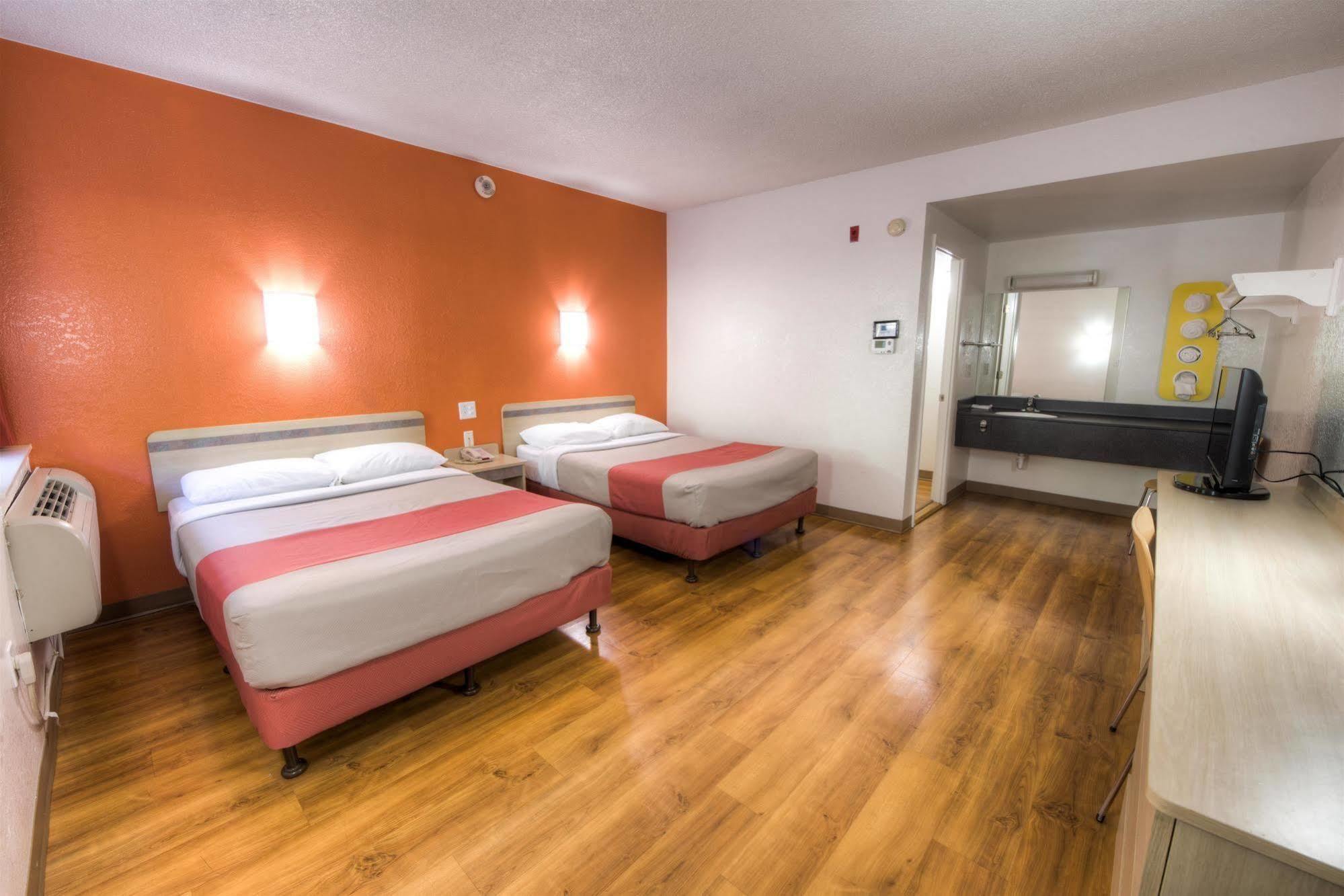 Motel 6-Niantic, Ct - New London Εξωτερικό φωτογραφία