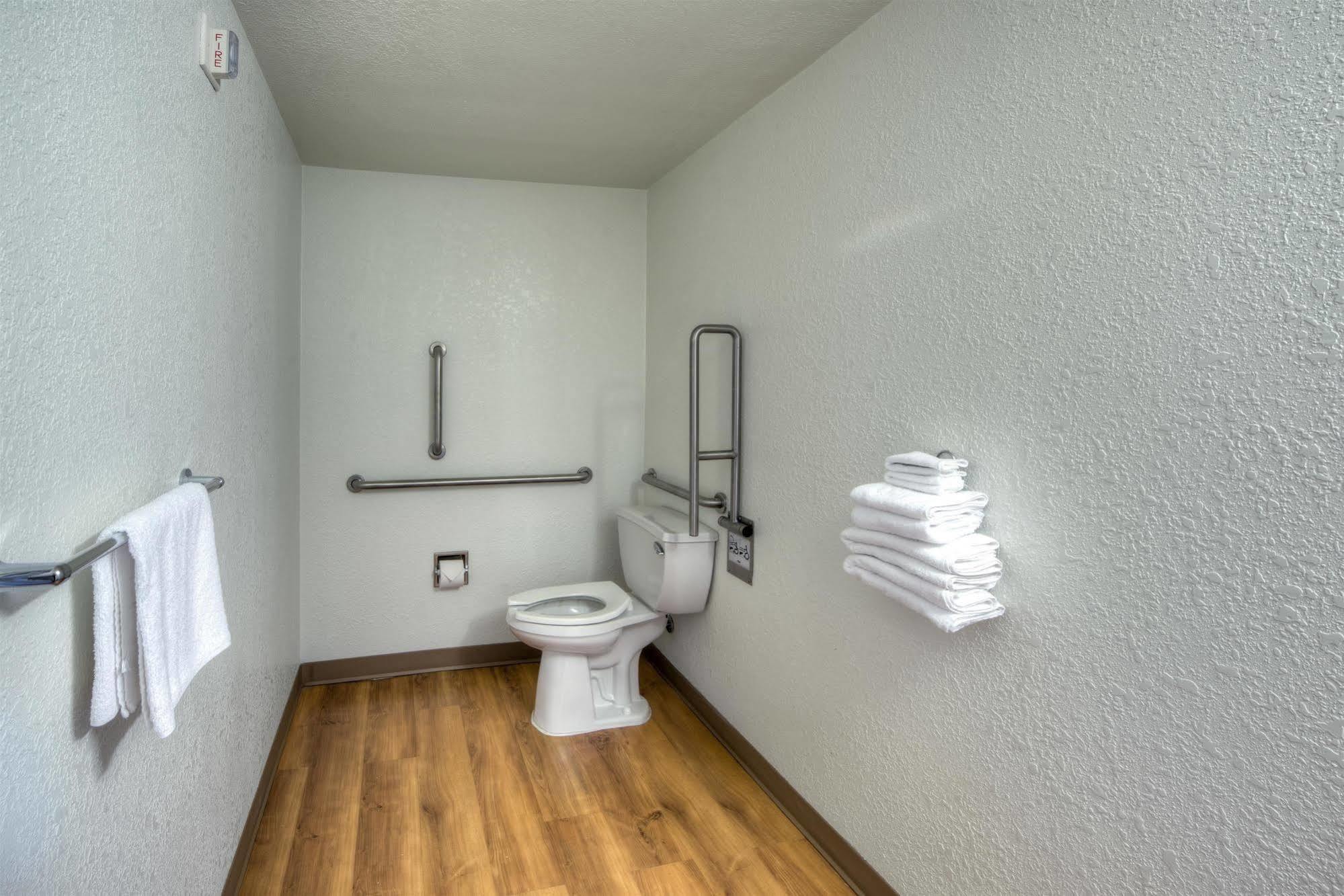 Motel 6-Niantic, Ct - New London Εξωτερικό φωτογραφία