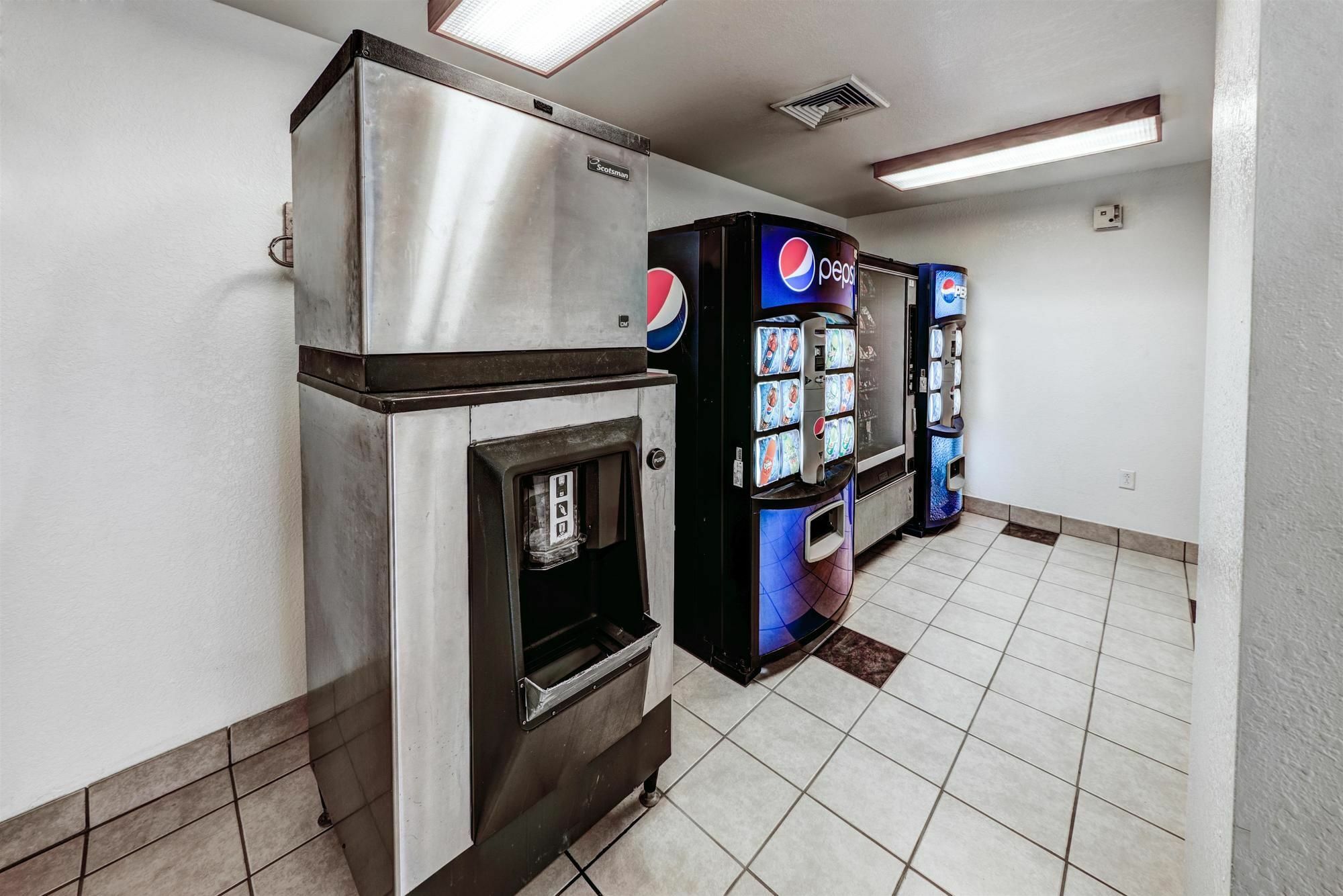 Motel 6-Niantic, Ct - New London Εξωτερικό φωτογραφία